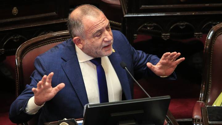 Juez admitió que espera una disculpa de Milei por el ataque de trolls libertarios