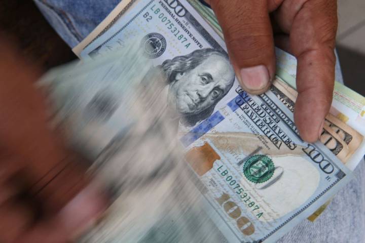 Dólar BCV llega a 160 bolívares: en un mes la cotización aumentó 21%