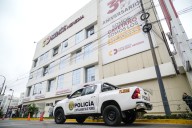 Ex primera ministra de Perú es trasladada a clínica en Lima antes de su excarcelación