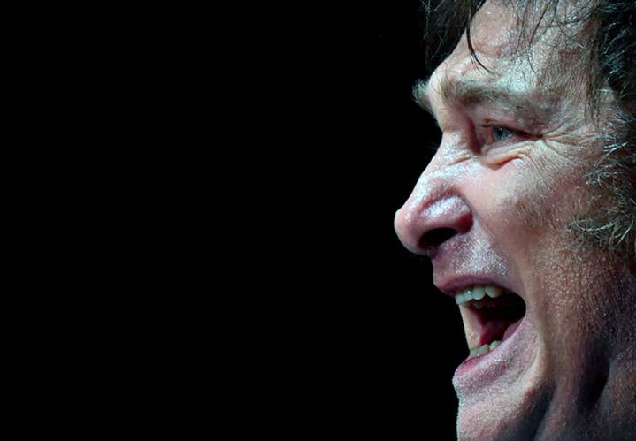 El presidente Milei ante una dramática caída de su imagen