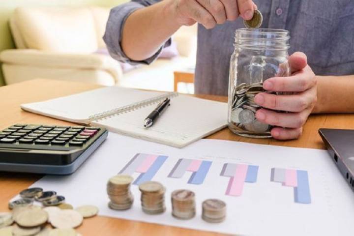 ¿Quieres ahorrar? Toma nota de 5 lecciones que aún funcionan en 2025