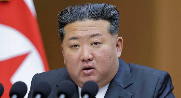 Kim Jong Un afirma que solo hablará con EEUU si deja de insistir en la desnuclearización
