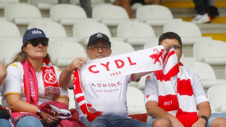 La fuerza de la afición de la Cultural ante el Castellón no da el triunfo, en fotos