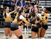Temecula Valley girls volleyball team survives challenge from Murrieta Mesa