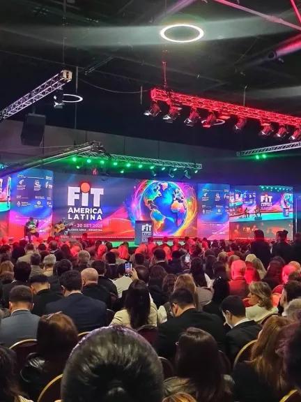 Neuquén muestra su potencial en la Feria Internacional de Turismo 2025 en La Rural