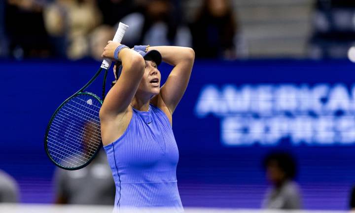 US Open: Amanda Anisimova ends Naomi Osaka's resurgence to reach final