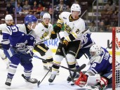 Sarnia Sting score early, often to beat Sudbury Wolves for first win