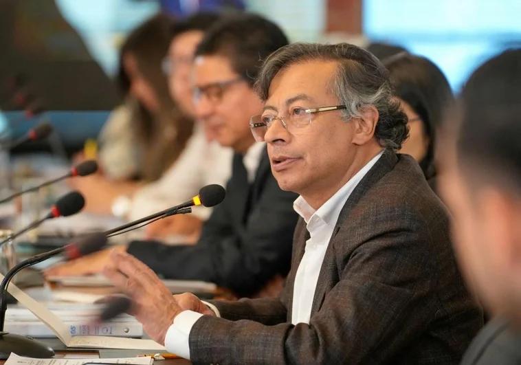 Petro tacha de asesinato el ataque de EEUU a lancha con tres presuntos narcos venezolanos