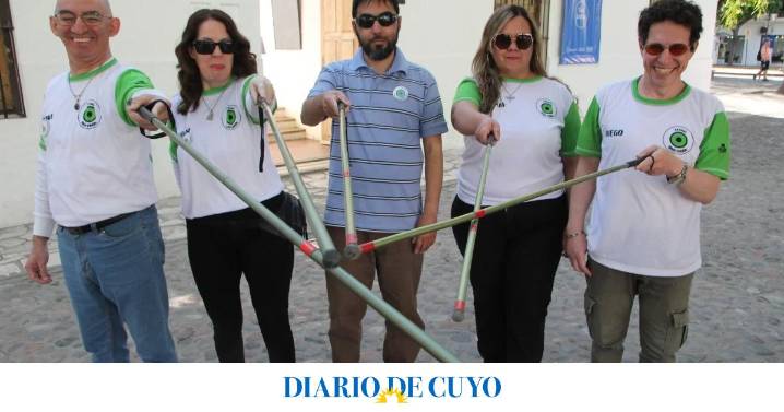 26 de septiembre, Día del bastón verde: la herramienta que distingue a las personas con baja visión