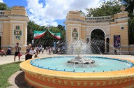 Festejan el aniversario 115 del Centenario en Mérida: recuerdos, naturaleza y diversión en el zoológico