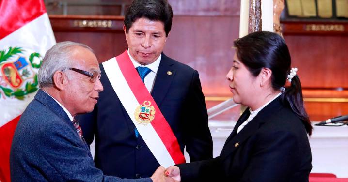 Pedro Castillo fue utilizado por Betssy Chávez y Aníbal Torres, según Américo Gonza