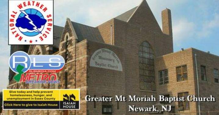 Sunday Worship Begins Under Clear Skies, Crisp Air in Newark