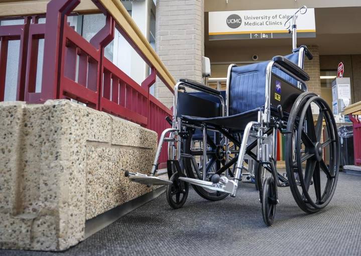 Some recipients still having trouble collecting federal disability benefits amid botched rollout