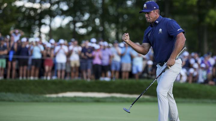 Bryson DeChambeau goes berserk after completing nearly impossible challenge
