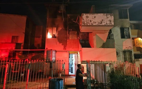 Arde vivienda en Infonavit Casas Grandes