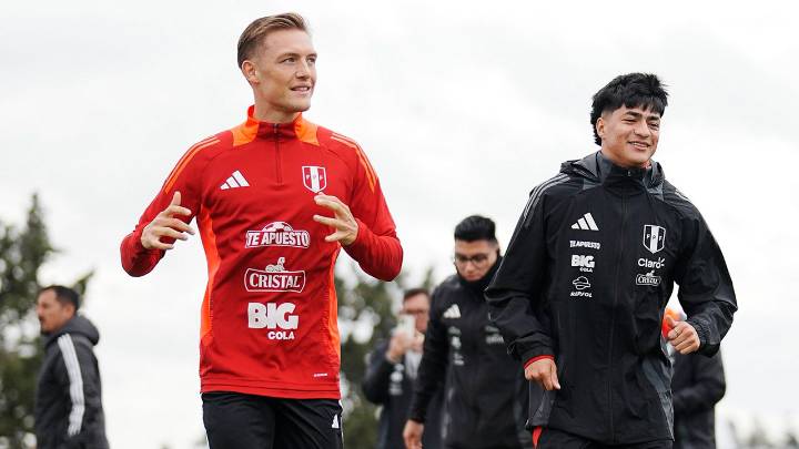 Selección peruana cumplió primer entrenamiento en Montevideo