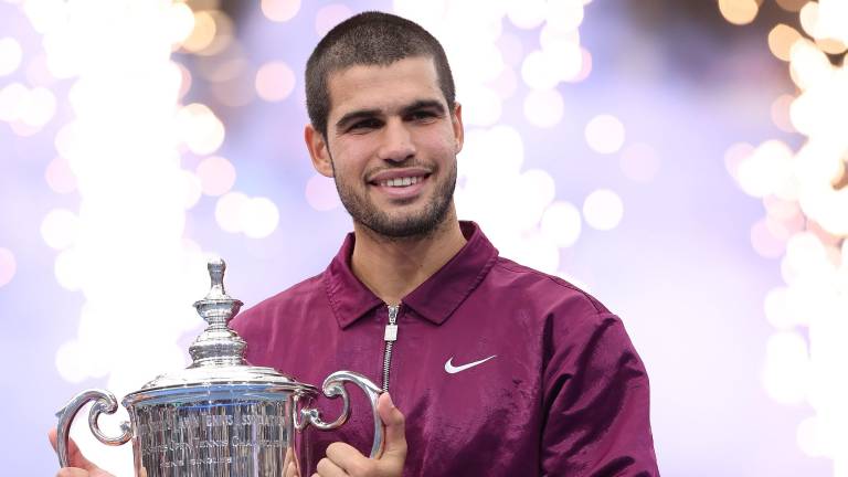 Carlos Alcaraz aventaja en 760 puntos a Jannik Sinner en la clasificación de la ATP