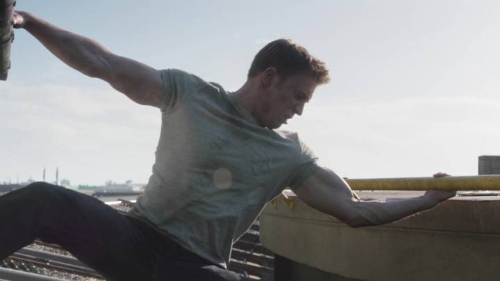 Chris Evans' Jacked Physique Has Marvel Fans All Saying The Same Thing