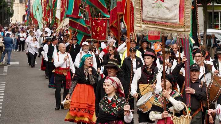 León celebra con entusiasmo a San Froilán