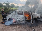 Localizan cuerpo calcinado y maniatado dentro de camioneta incendiada, en Santiago de Anaya