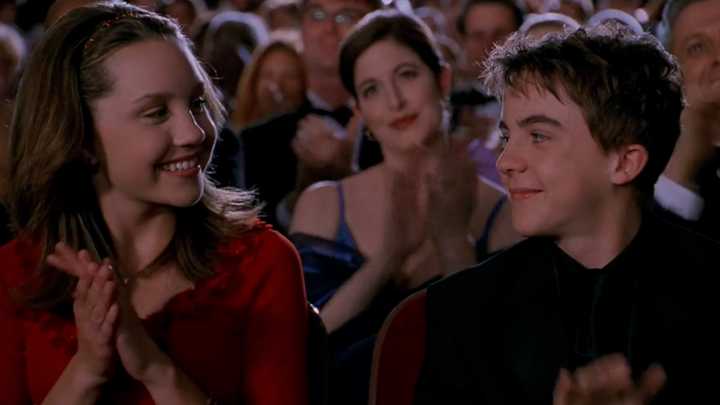 Frankie Muniz Recalls Having The ‘Biggest Crush’ On Amanda Bynes, And Shares Thoughts On Her Life Now