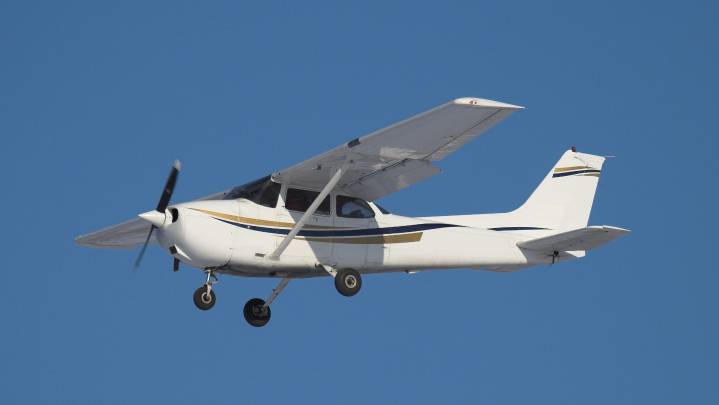 Small aircraft crashes near Wickenburg Municipal airport with 2 aboard
