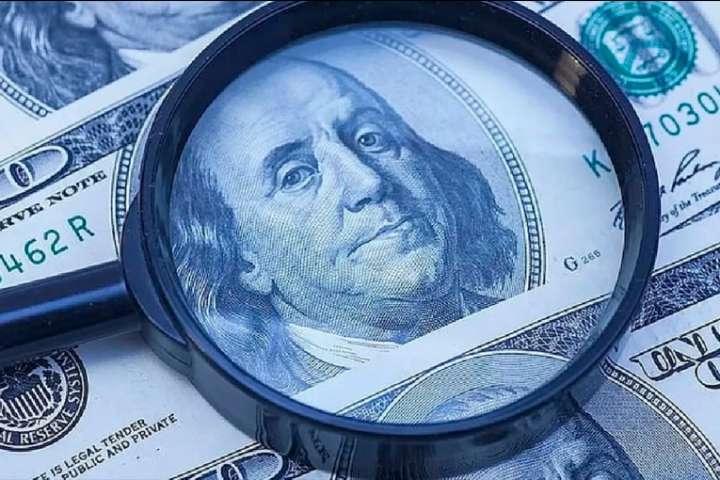 El dólar registró una nueva suba y cerró en $1.480
