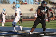 Desert Pines’ Mike Taylor has Oregon, Washington, UNLV football offers