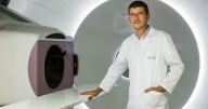 Oncologist says 'don't hesitate to get help' as he explains symptoms