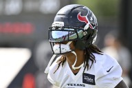 Deadspin | Texans' Derek Stingley Jr. departs game vs. Jaguars after rib injury