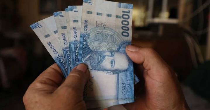 Bono Logro Escolar 2025 previo a Fiestas Patrias: Qué día se entregará el beneficio que parte de los $49 mil