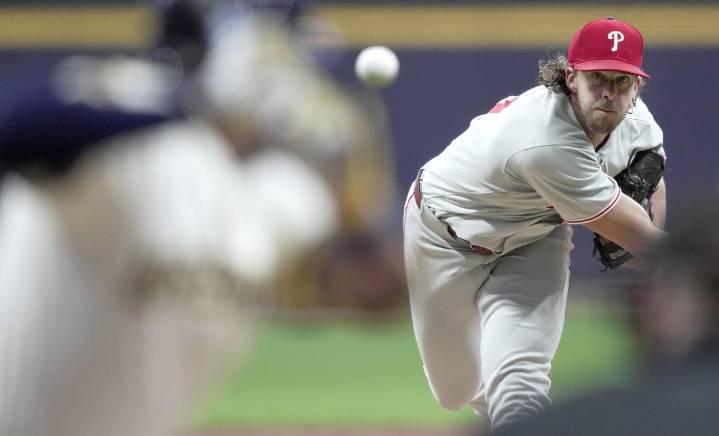 Deadspin | Phillies look to bury Mets in NL East race
