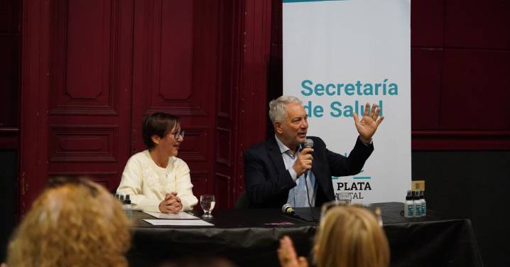 Julio Alak presentó el Plan Municipal de Prevención contra el Dengue 2025/2026 en La Plata