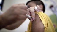 Una vacuna intranasal española logra bloquear la infección de la COVID