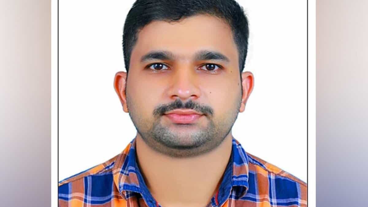 Indian bartender wins Rs 12L in Big Ticket draw after 8 years of trying