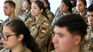 Jóvenes en servicio militar en Chile pueden nivelar sus estudios y acceder a beneficios