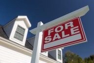 Average rate on a 30-year mortgage drops to 6.5%, the lowest since last October