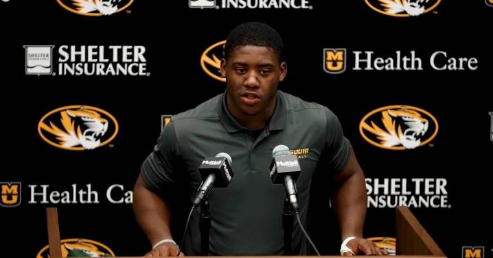 Ahmad Hardy describes how he and Jamal Roberts work together in Mizzou backfield