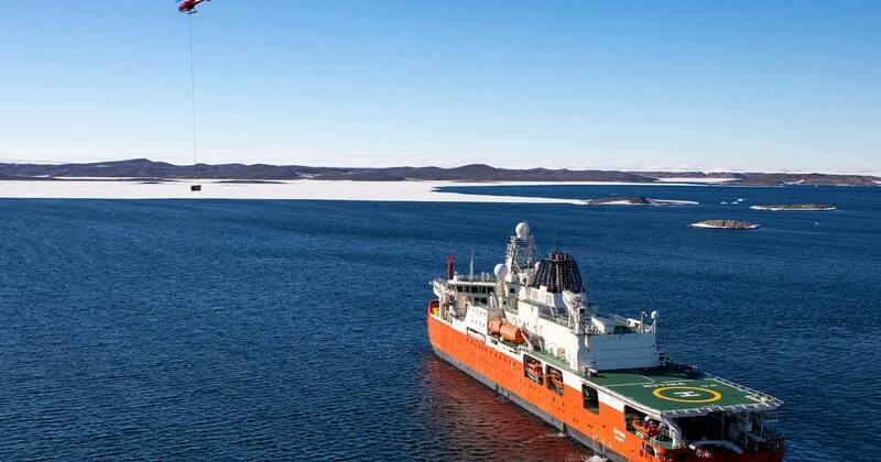 Scientists to research bird flu on Antarctic islands