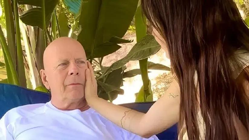 Bruce Willis sufrió daños físicos irreversibles durante el rodaje de 'Duro de Matar', según su esposa