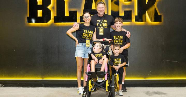 Inspiring story: Iowa Hawkeyes celebrate Cedar Rapids 7