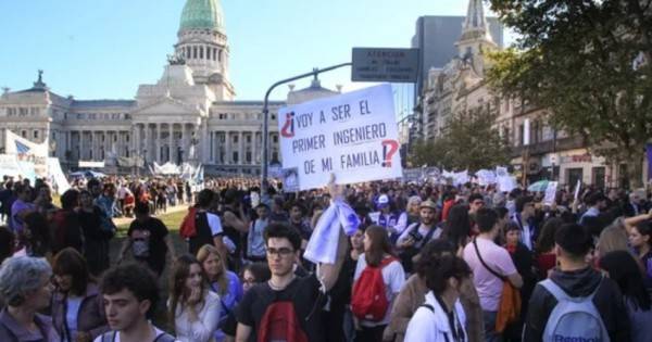 Se prepara para este miércoles otra Marcha Federal al Congreso contra los vetos de Milei