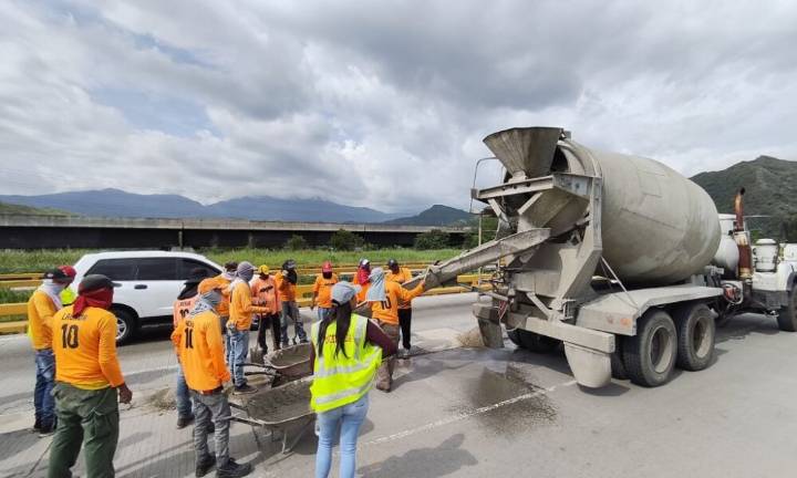 Avanzan trabajos de rehabilitación y mantenimiento en Viaducto La Cabrera