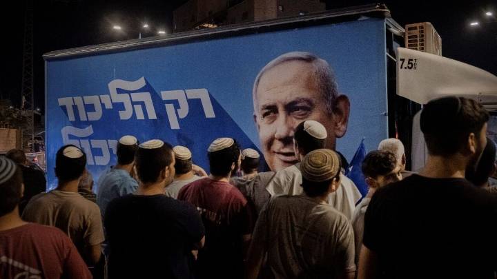 How Israel Is Losing America