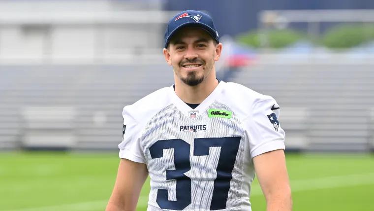 Who is the Falcons kicker? How Atlanta native Parker Romo got the job