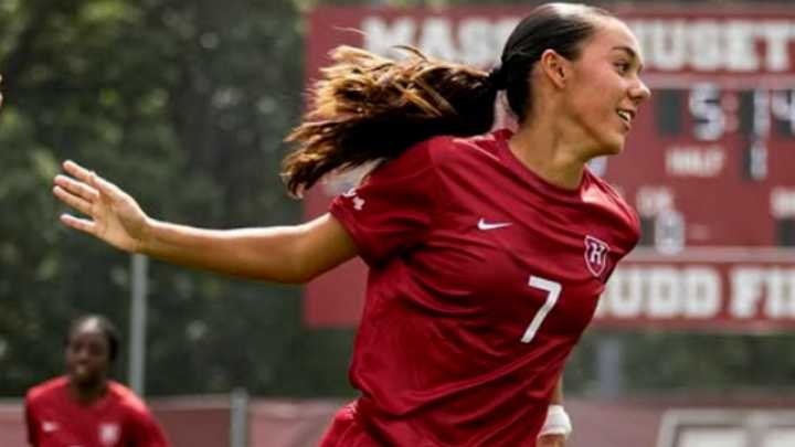 Elsa Santos, la doble excelencia de élite del Real Madrid: de jugar Champions a marcar con Harvard