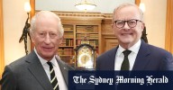 Don’t rule out cutting the apron strings to royals, prime minister
