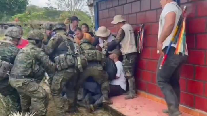 Así fue la asonada de pobladores en La Macarena, Meta, contra el Ejército para impedir la captura de alias Chimbo de Oro