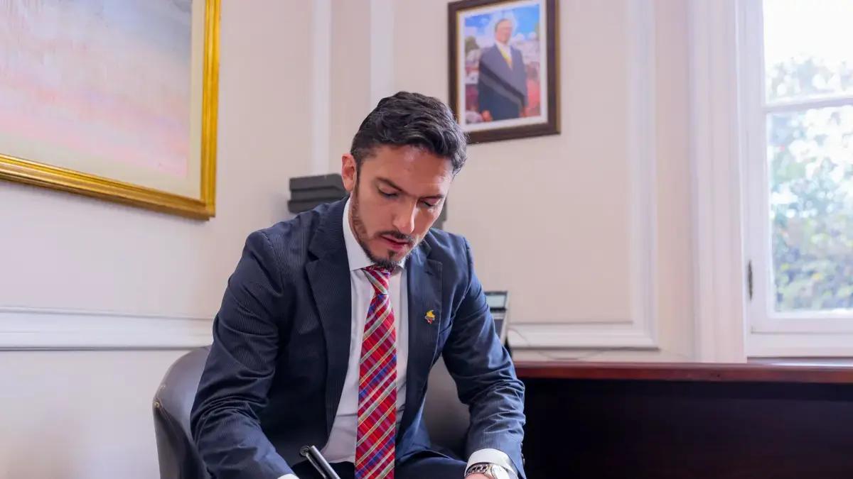 Atención: Tribunal de Cundinamarca suspende provisionalmente el nombramiento de Juan Carlos Florián por incumplir con ley de cuotas