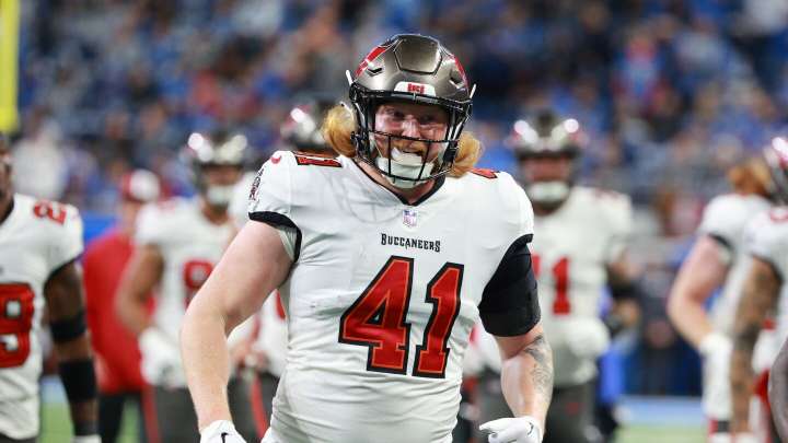 Bucs TE Ko Kieft lands on season